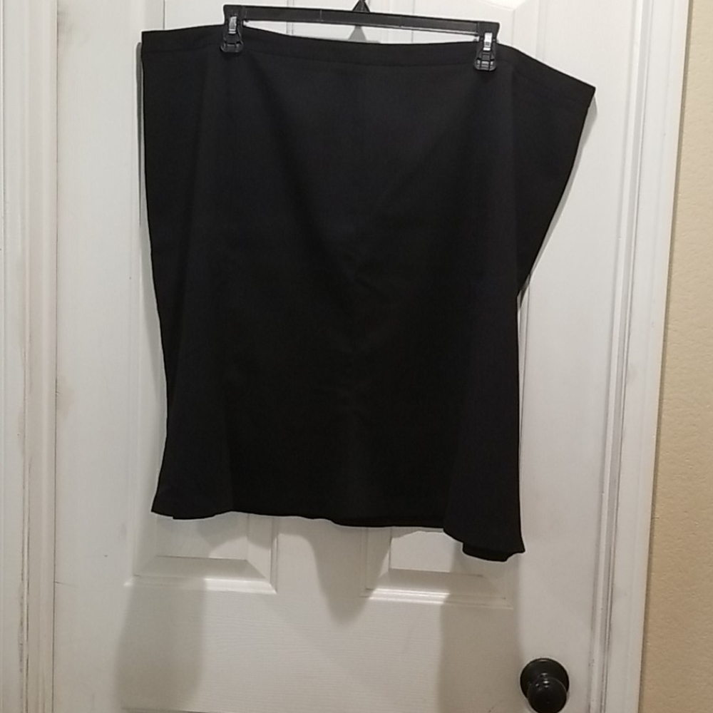 Stretched linen midi skirt